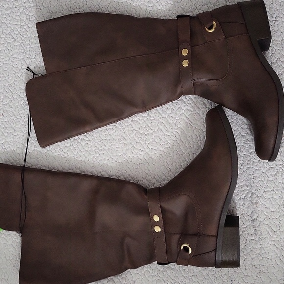 NWOT Mid Calf Brown Women's Boots - Picture 6 of 7